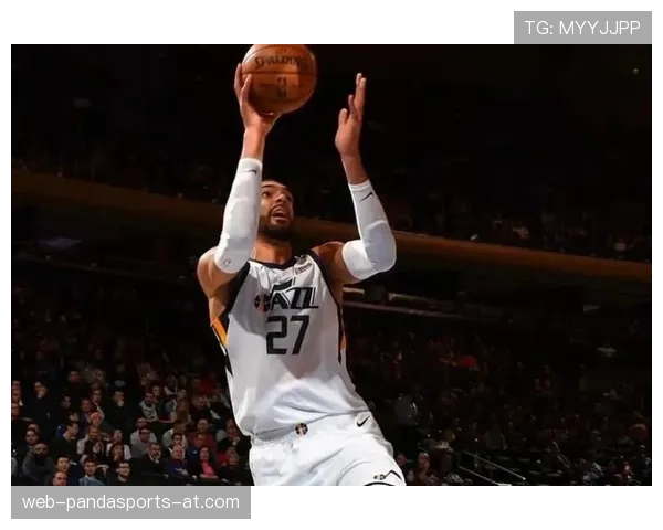 沃尔挡拆突入内线较上季助攻更高效