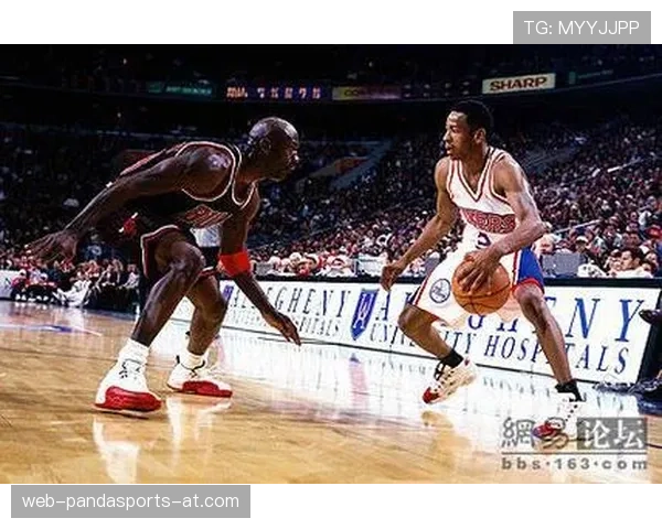 尤因挡拆中路制造错位提升球队内线得分效率