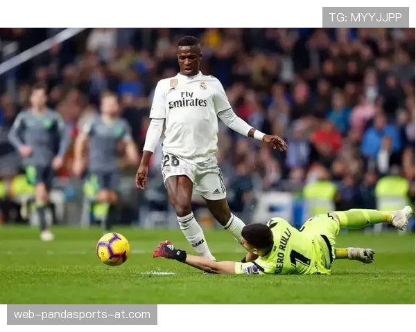 维尼修斯对比孙兴慜：进攻效率与角色差异具体在哪？